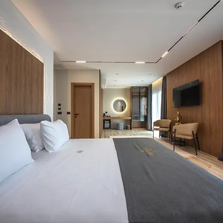 Noam Luxury Hotel