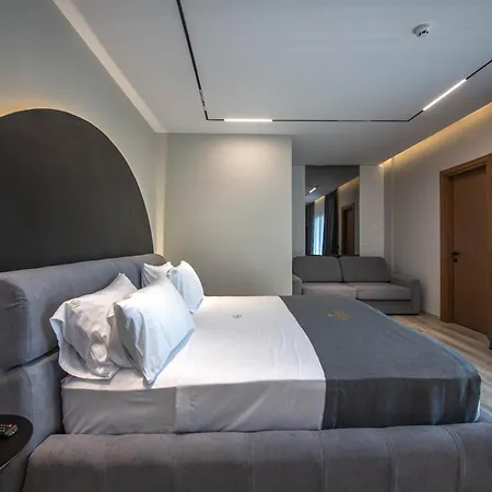 Noam Luxury Hotel 4*