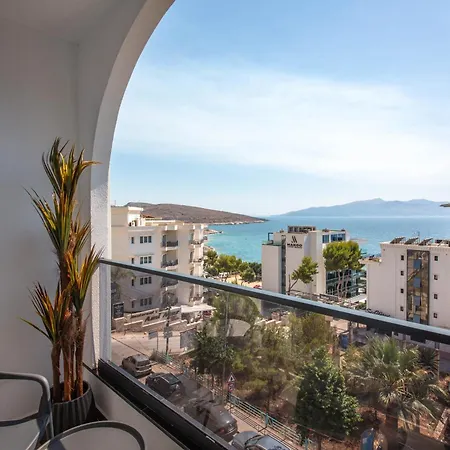 Hotel Noam Luxury 4*