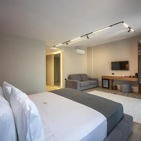 Noam Luxury Hotel